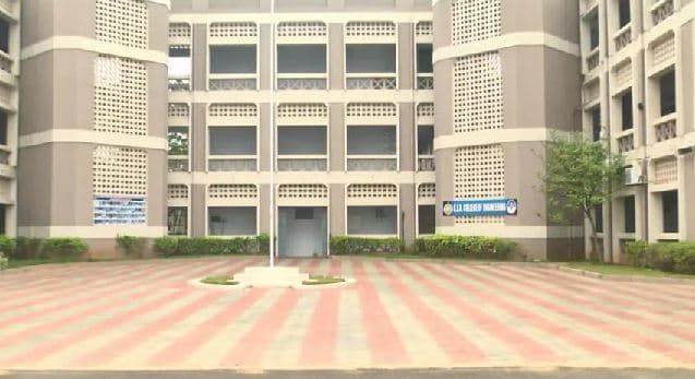 KLNCE Campus photo 9