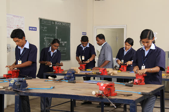 Universal Engineering College Thrissur Infrastructure photo 3