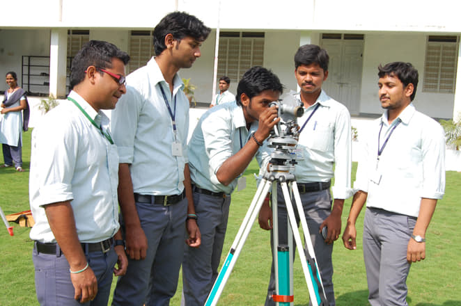 Universal Engineering College Thrissur Infrastructure photo 5