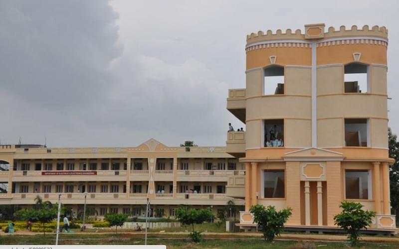 Gokul Institute of Technology and Sciences Vizianagaram Academic Building photo 8