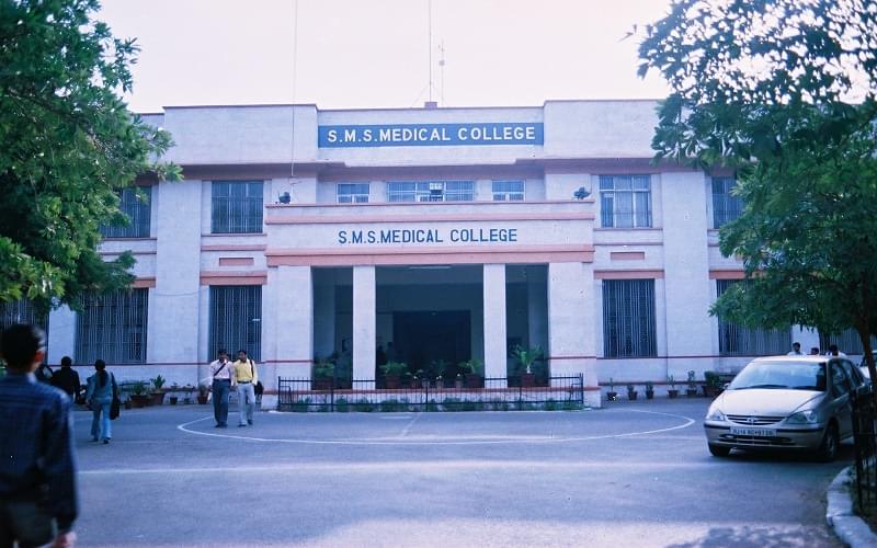 SMS Medical College Jaipur Academic Building photo 5