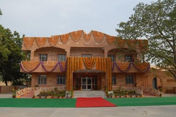 SMS Medical College Jaipur Academic Building photo 8