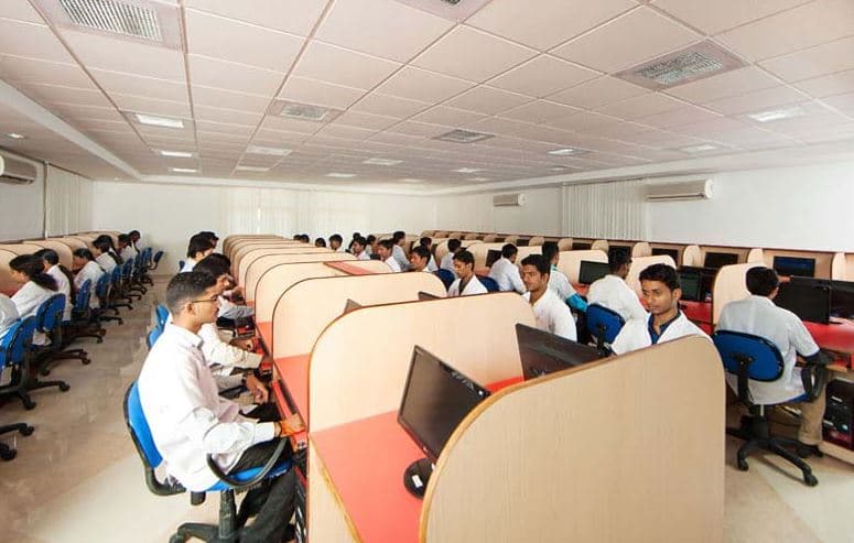 Fatima Michael College of Engineering and Technology Madurai Computer Lab photo 1