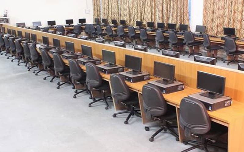 Flora Institute of Technology Pune Labs photo 1