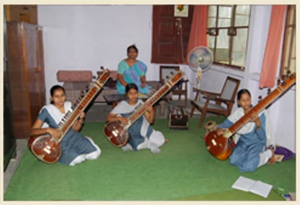 Baikunthi Devi Kanya Mahavidalaya Agra Music Class photo 1