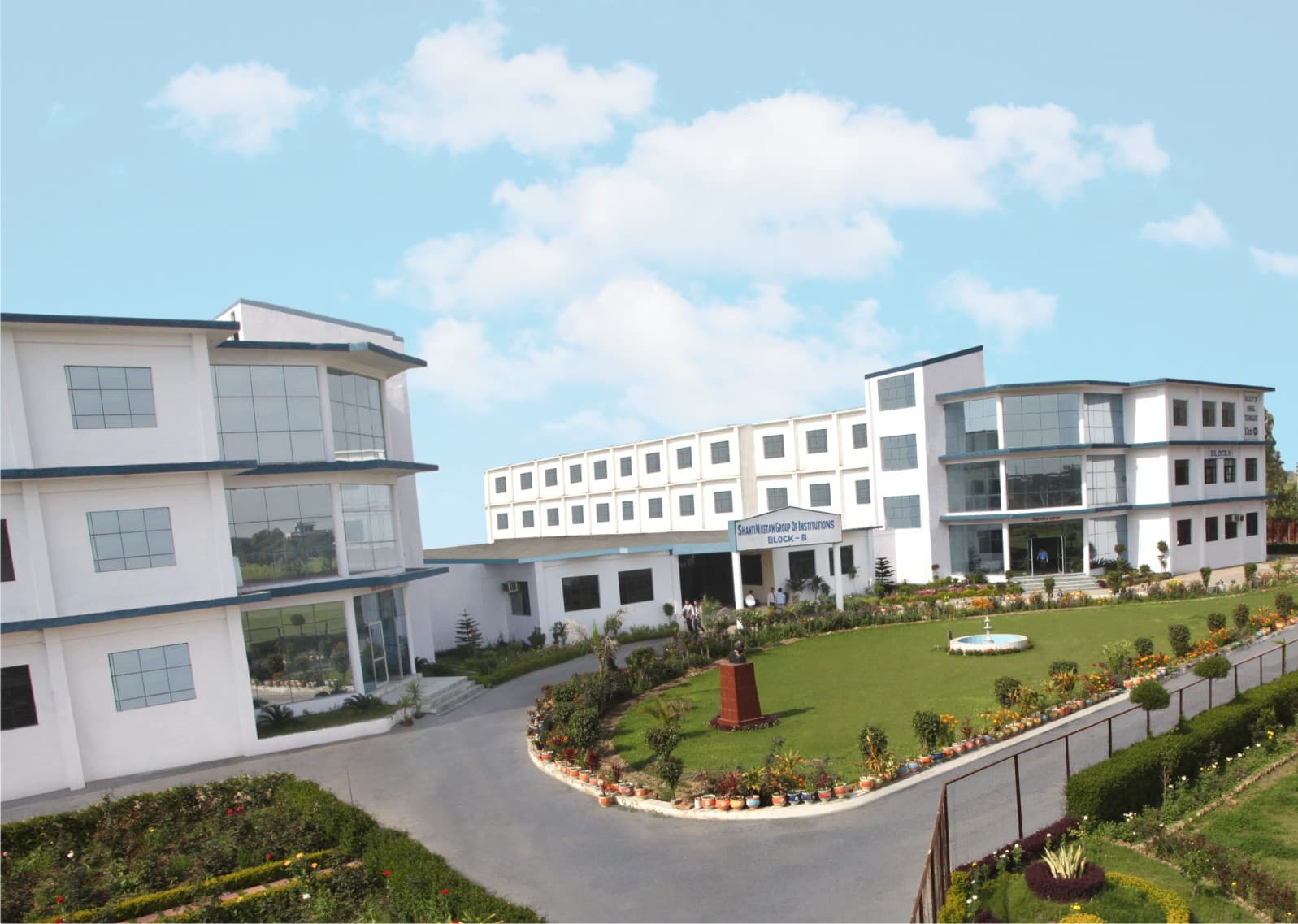 Shanti Niketan Group of Institution Meerut Academic Building photo 1