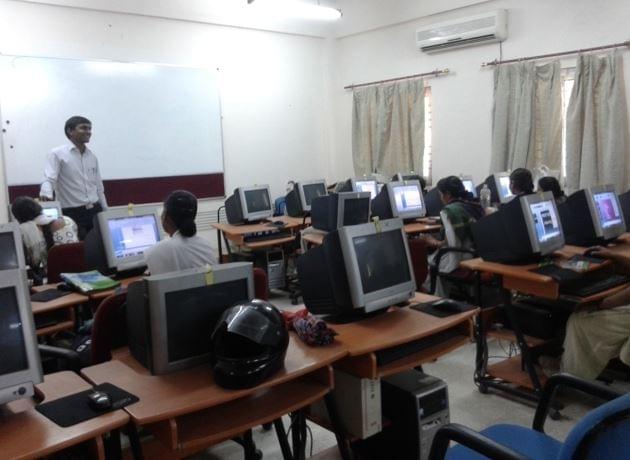 KGMU Computer Lab photo 1