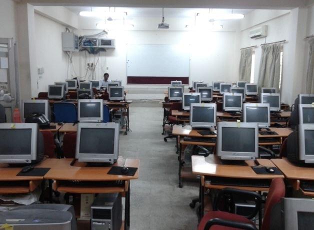 KGMU Computer Lab photo 4