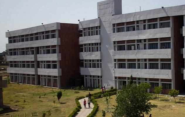 UIET Chandigarh Academic Building photo 5