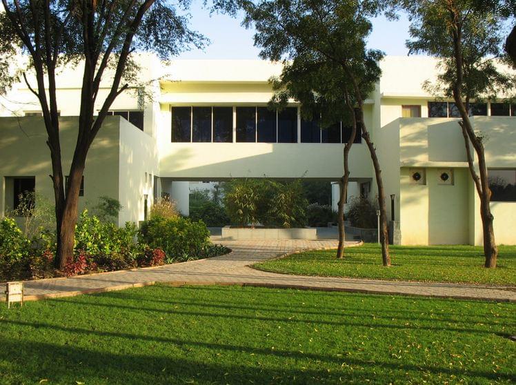 Drs. Kiran and Pallavi Patel Global University Vadodara Campus photo 3