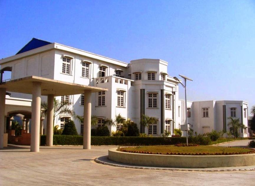 Drs. Kiran and Pallavi Patel Global University Vadodara Campus photo 6