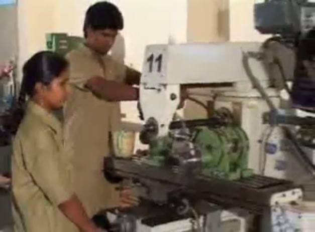 HMS Institute of Technology Tumkur Lab photo 1