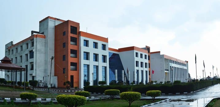RayatBahra Royal Institute of Management and Technology Sonepat Buildings photo 1
