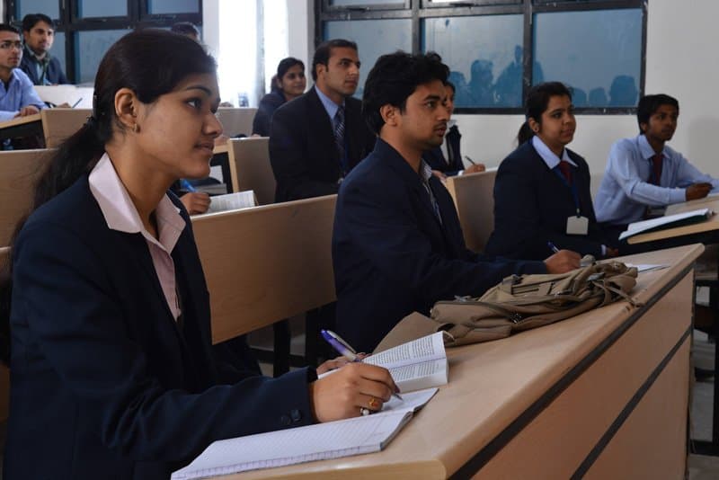 RayatBahra Royal Institute of Management and Technology Sonepat Infrastructure photo 1