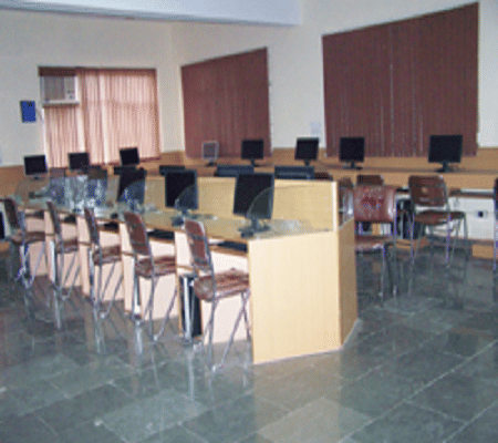 Roorkee College of Management and Computer Application Dehradun Computer Lab photo 1