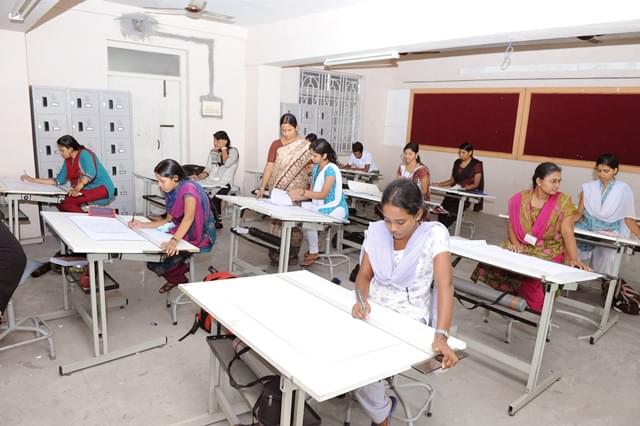 Meenakshi College of Engineering Chennai  Library photo 2