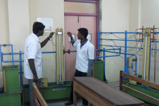 Meenakshi College of Engineering Chennai Labs photo 4
