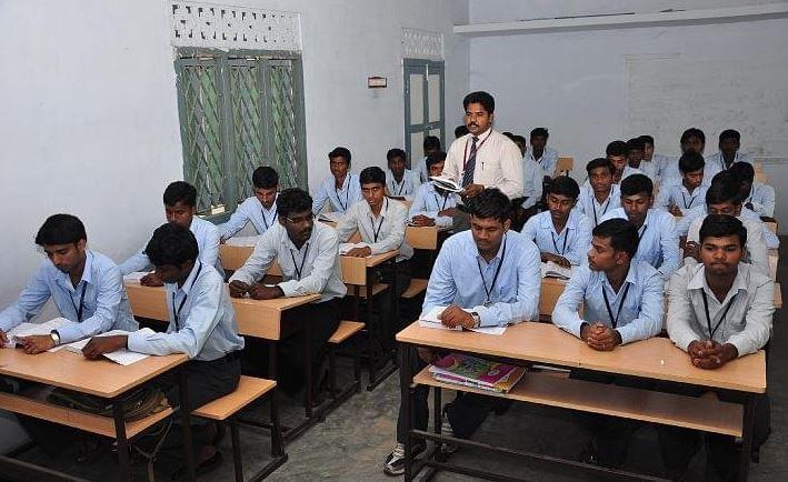 Roever College of Engineering and Technology Perambalur Classroom photo 2