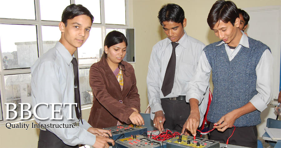 Biff and Bright College of Engineering and Technology Jaipur Labs photo 4