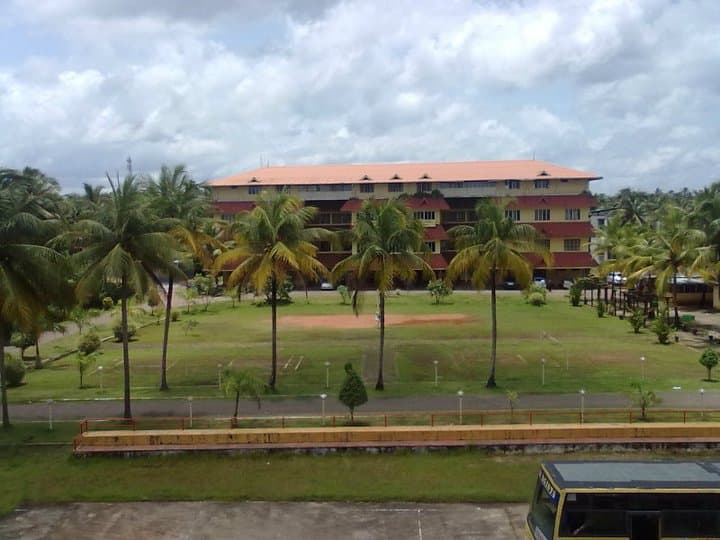Sree Narayana Guru Institute of Science and Technology Ernakulam Academic Building photo 2