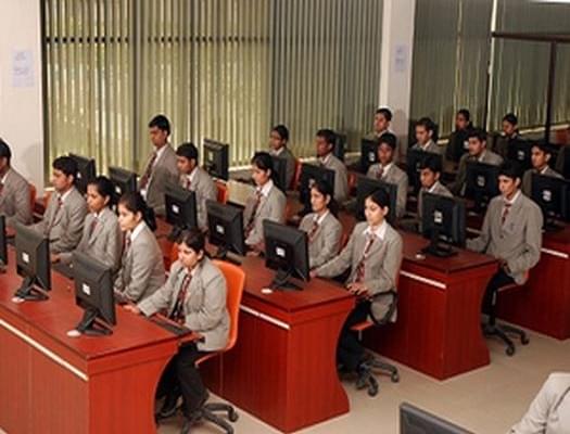 Roorkee Engineering & Management Technology Institute Muzaffarnagar Campus photo 3