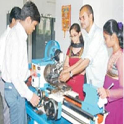 Indus Institute of Technology and Management Kanpur Lab photo 1