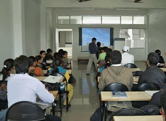 Hasmukh Goswami College of Engineering Ahmedabad Classroom photo 2