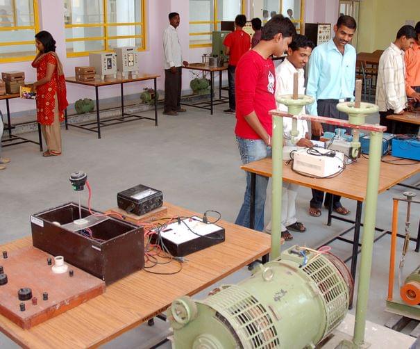 Sir Visvesvaraya Institute Of Technology Chincholi Labs photo 1