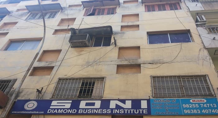 Soni Diamond Business Institute Surat campus photo 1