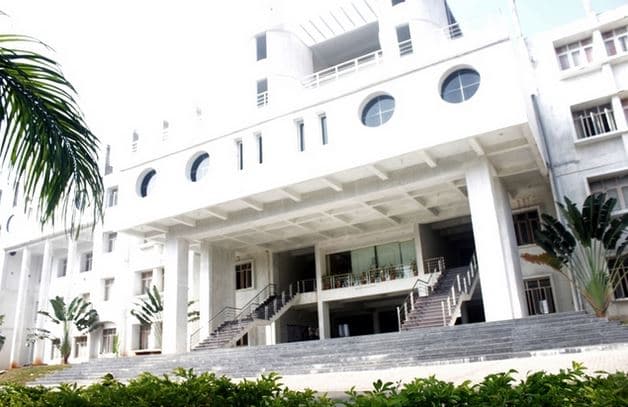 Lendi Institute of Engineering and Technology Vizianagaram Academic Building photo 1