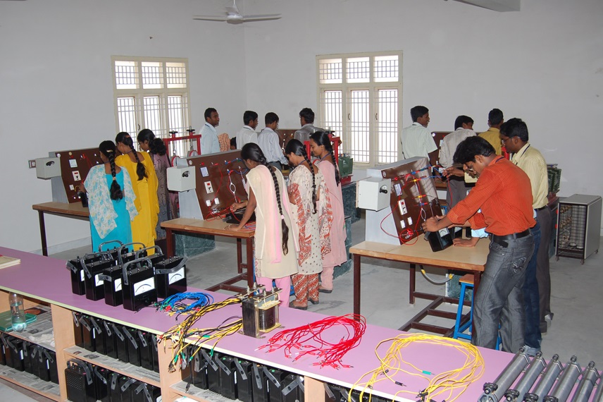 Krishna Chaitanya Institute of Technology and Sciences Prakasam Lab photo 3