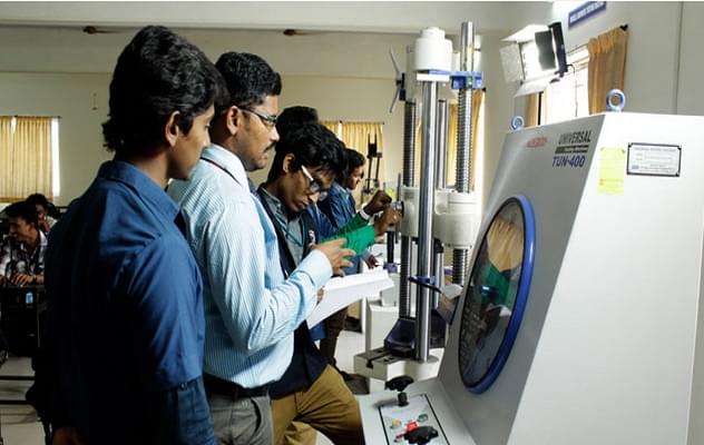 Selvam College of Technology Namakkal Lab photo 2