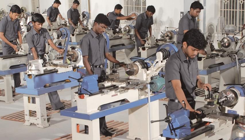 Selvam College of Technology Namakkal Lab photo 3