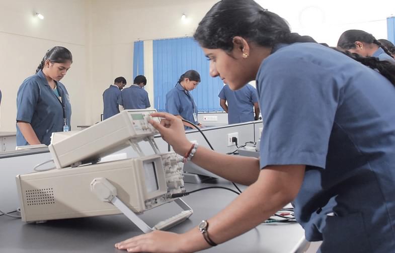 Selvam College of Technology Namakkal Lab photo 4