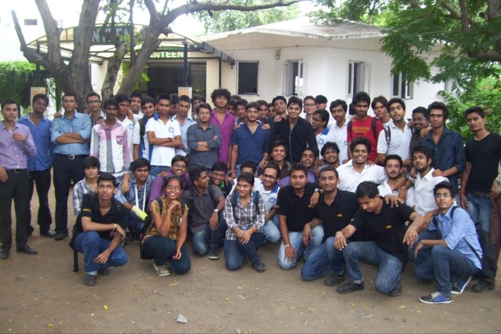 Indus Institute of Technology & Engineering Ahmedabad Placement Images photo 2