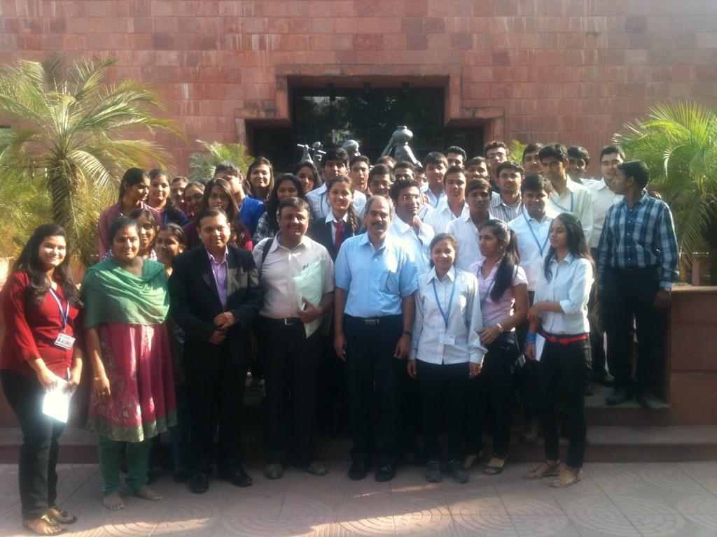 Indus Institute of Technology & Engineering Ahmedabad Placement Images photo 5