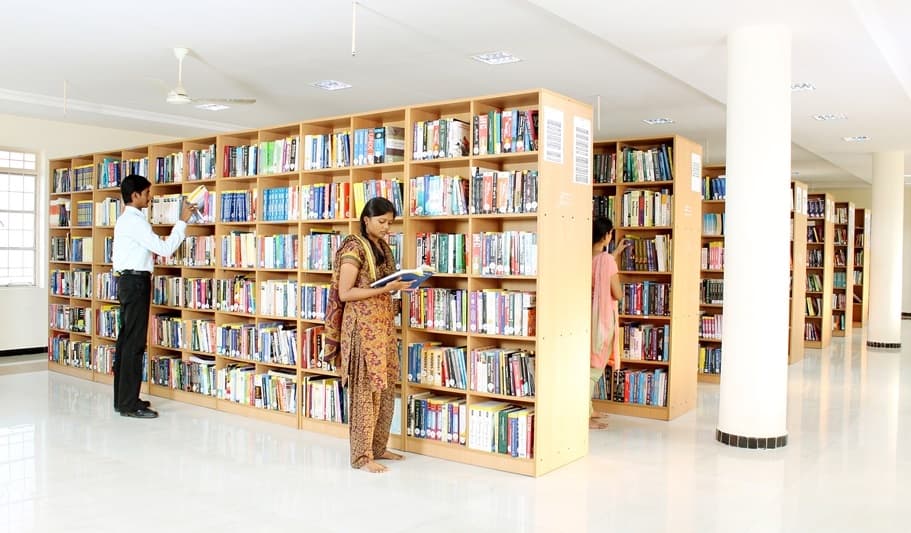 Sengunthar Engineering College Namakkal Lab and Library photo 2