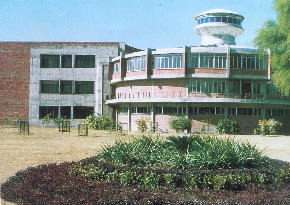 Guru Nanak College (Autonomous) Campus photo 3