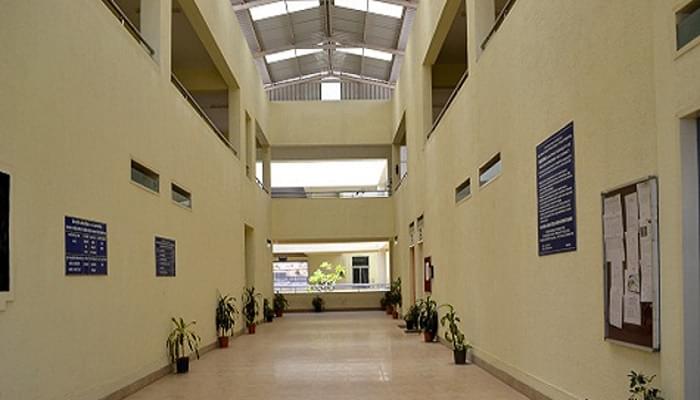 Suman Ramesh Tulsiani Technical Campus Faculty of Engineering Kamshet Academic Building photo 2