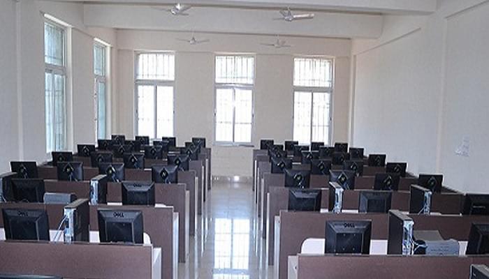 Suman Ramesh Tulsiani Technical Campus Faculty of Engineering Kamshet Computer lab photo 1