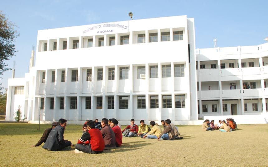 Radiant Institute of Engineering and Technology Abohar Campus photo 2