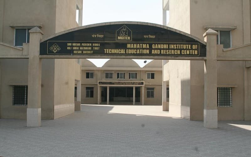 Mahatma Gandhi Institute of Technical Education and Research Center Navsari Academic Building photo 3