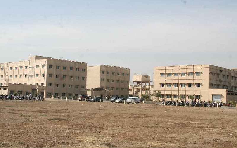 Mahatma Gandhi Institute of Technical Education and Research Center Navsari Academic Building photo 4