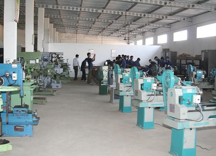 Mahatma Gandhi Institute of Technical Education and Research Center Navsari Labs photo 2