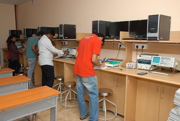 DSATM Bangalore Lab photo 3