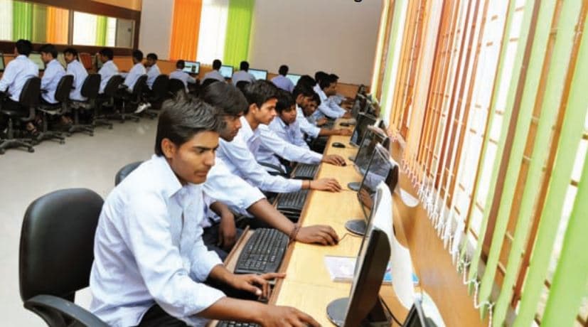 Universal Institute of Technology Hisar Computer Lab photo 1