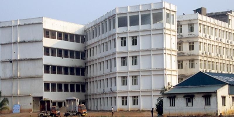 Usha Rama College of Engineering and Technology Krishna Academic Building photo 1