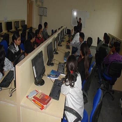 World Institute of Technology Gurgaon Labs photo 5