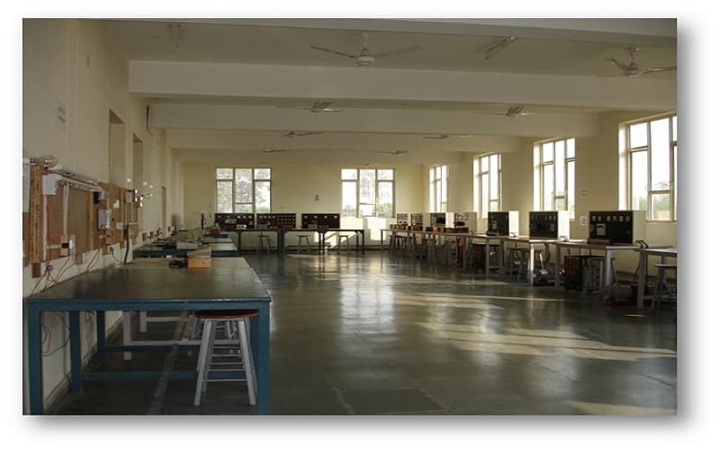 World Institute of Technology Gurgaon Labs photo 3