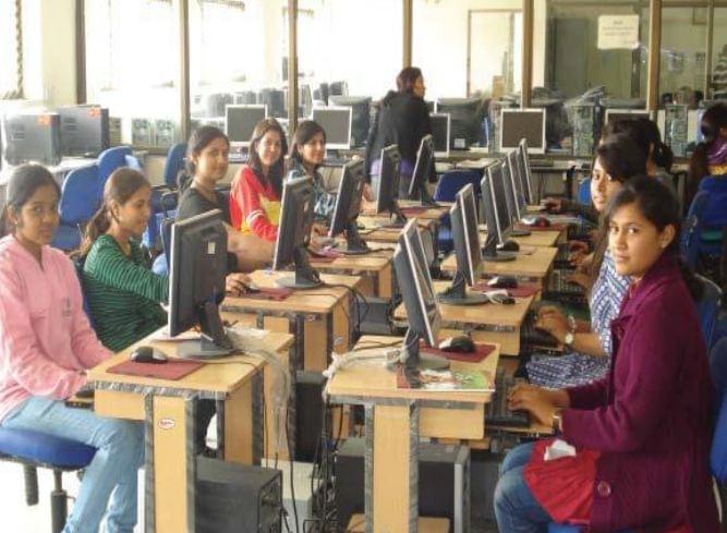 Bhaskaracharya College of Applied Sciences Labs photo 1